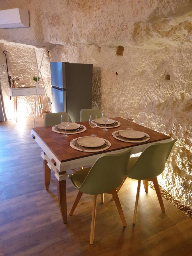 Апартаменти La Grotte Du Bonheur Cangey Екстер'єр фото